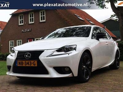 Lexus IS300h