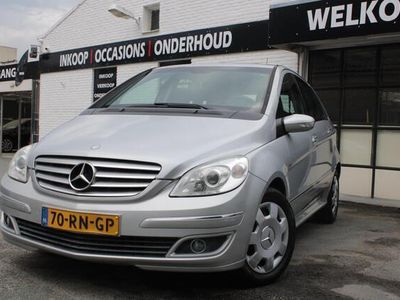 Mercedes B200