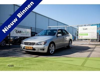 Lexus IS200