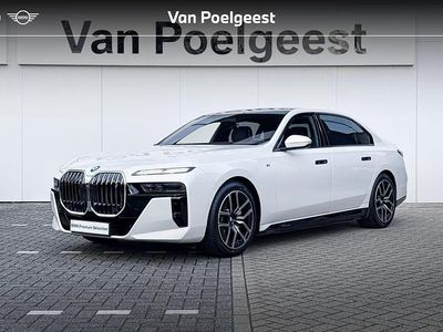 Mineralweiss metallic (a96) (wit metallic) Gebruikt 2025 BMW i7 M Sport Sedan | € 94.900 (Duur)