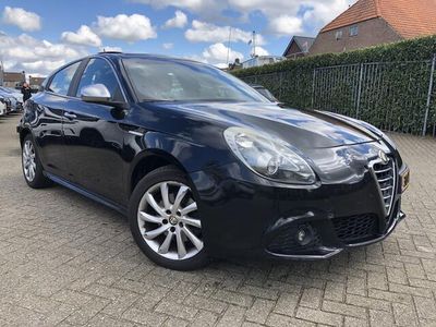 tweedehands Alfa Romeo Giulietta 2.0JTDM 170pk Automaat Distinctive Navi/Xenon/Leer