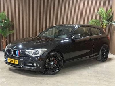 Zwart Gebruikt 2013 BMW 114 Executive Hatchback | € 5.750 (Goede deal)