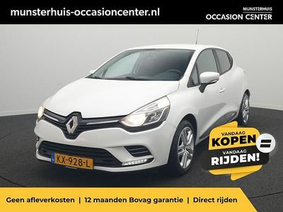 Wit Occasion 2016 Renault Clio IV Zen Hatchback | € 10.500 (Iets duurder)