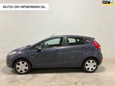 Grijs Occasion 2013 Ford Fiesta Titanium Hatchback | € 5.944 (Eerlijke prijs)