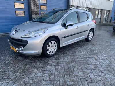 Grijs Gebruikt 2008 Peugeot 207 Stationwagen | € 3.500 (Iets duurder)