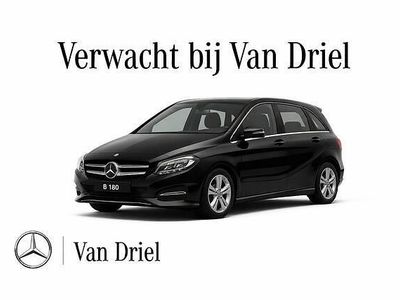 Zwart (metallic) Gebruikt 2019 Mercedes B180 Urban MPV | € 20.950 (Goede deal)