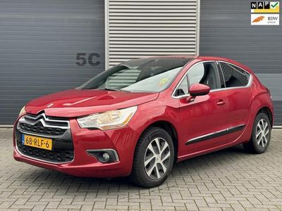 Rood Gebruikt 2011 Citroën DS4 So Chic Hatchback | € 4.450