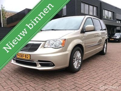 Grijs Gebruikt 2014 Lancia Voyager Silver MPV | € 11.900