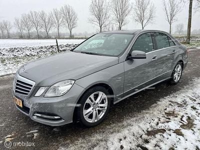 Grijs Gebruikt 2011 Mercedes E220 Avantgarde Sedan | € 8.950 (Goede deal)
