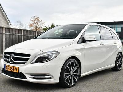 Mercedes B200