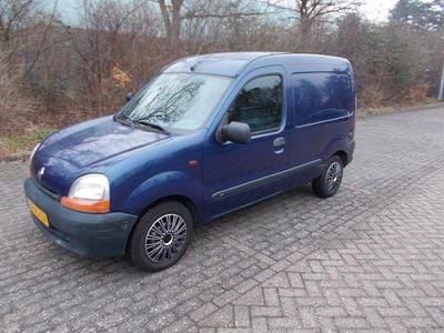 Blauw (metallic) Occasion 2000 Renault Kangoo Sedan | € 2.250 (Super prijs)