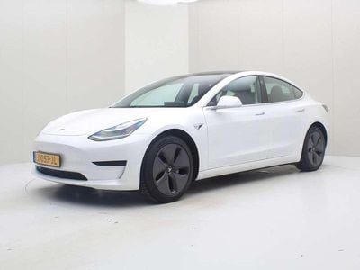 Wit Occasion 2020 Tesla Model 3 Standard Range Sedan | € 17.499 (Goede deal)