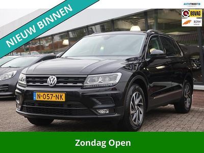 Zwart Gebruikt 2017 VW Tiguan Comfortline SUV | € 15.745 (Eerlijke prijs)