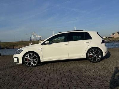 Occasion 2017 VW Golf GTI Sedan | € 20.900 (Eerlijke prijs)