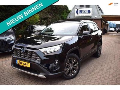 Zwart (metallic) Gebruikt 2023 Toyota RAV4 Hybrid Executive SUV | € 39.945 (Goede deal)