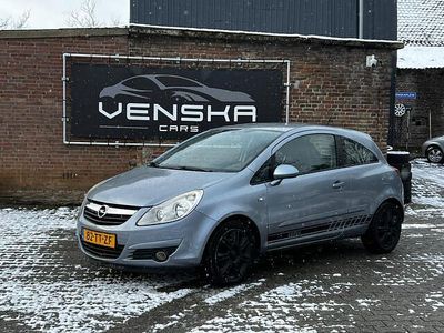 Grijs Occasion 2007 Opel Corsa Cosmo Hatchback | € 1.999 (Eerlijke prijs)