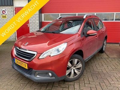 tweedehands Peugeot 2008 1.2 PureTech Active 110PK / TREKHAAK / PANORAMADAK