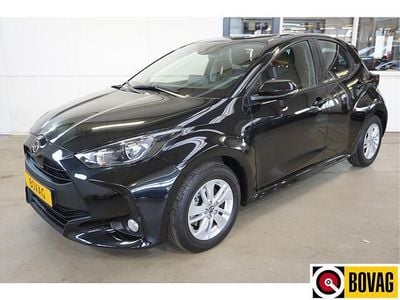 Zwart (metallic) Gebruikt 2023 Mazda 2 Hatchback | € 20.950 (Eerlijke prijs)