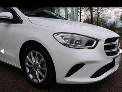Wit Gebruikt 2019 Mercedes B180 Edition MPV | € 23.500 (Eerlijke prijs)