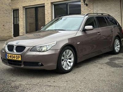 Bruin Gebruikt 2005 BMW 523 Stationwagen | € 5.950 (Eerlijke prijs)