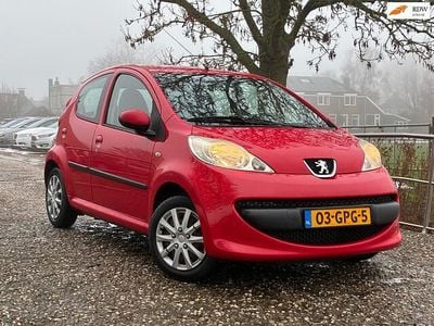 Occasion Peugeot 107 68 PK (50 kW) 2008 Rood Hatchback