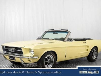 Geel Occasion 1967 Ford V8 Cabriolet | € 39.500