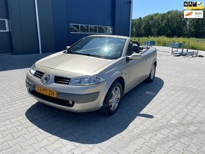 tweedehands Renault Mégane Cabriolet Coupé- 1.6-16V Privilège Luxe Dealer Onderhouden