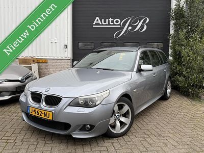 Grijs (metallic) Occasion 2006 BMW 525 M Sport Stationwagen | € 7.750 (Goede deal)