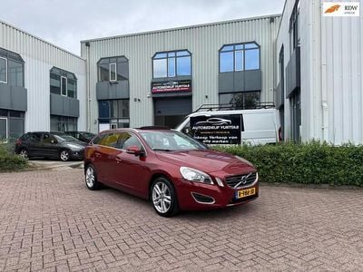 Occasion Volvo V60 Summum 180 PK (132 kW) 2013 Rood Stationwagen