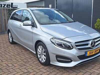 Mercedes B200