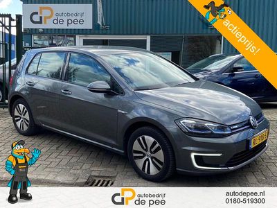 Grijs, metallic lak Gebruikt 2018 VW e-Golf R Hatchback | € 11.750 (Duur)