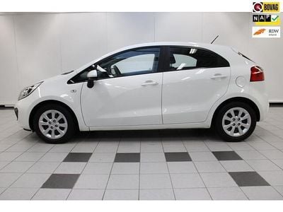 Wit Occasion 2012 Kia Rio Comfort Hatchback | € 5.950 (Eerlijke prijs)