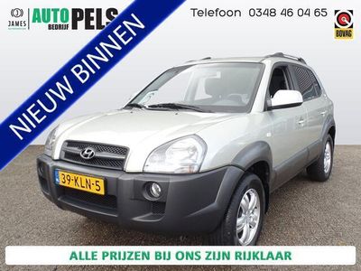 tweedehands Hyundai Tucson 2.0i Style Executive Schuifdak, Lm velgen, Clima controle, Cruise controle, Pdc, elek ramen V/A, Dealer onderhouden 3 maanden garantie op motor en versnellingsbak.