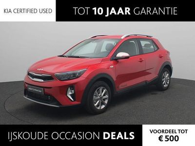 Rood Occasion 2025 Kia Stonic SUV | € 23.940 (Eerlijke prijs)