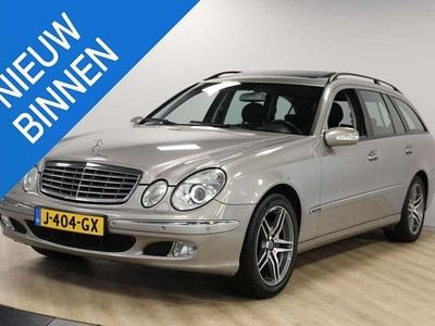 Grijs (metallic) Occasion 2004 Mercedes E320 Classic Stationwagen | € 4.950 (Eerlijke prijs)