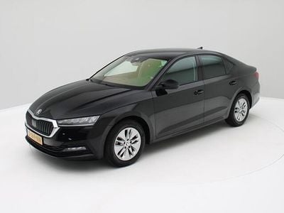 Zwart Gebruikt 2023 Skoda Octavia Business Line Hatchback | € 22.950 (Goede deal)