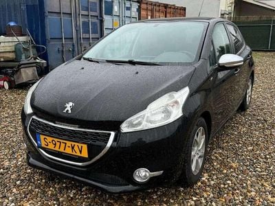 Occasion 2015 Peugeot 208 Active Hatchback | € 5.000 (Eerlijke prijs)