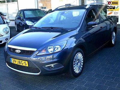 Grijs (metallic) Occasion 2009 Ford Focus Titanium Stationwagen | € 3.950 (Iets duurder)