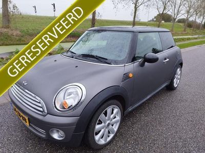 tweedehands Mini Cooper 1.6 Pepper** GRIJS MATT ** Airco ** 17 inch **