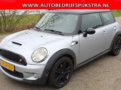 Grijs (metallic) Gebruikt 2007 Mini Cooper S Hatchback | € 2.999 (Eerlijke prijs)