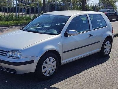 Zilver Occasion 1999 VW Golf III Trendline Hatchback | € 1.650 (Iets duurder)
