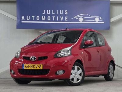 Occasion Toyota Aygo Comfort 68 PK (50 kW) 2010 Rood Hatchback