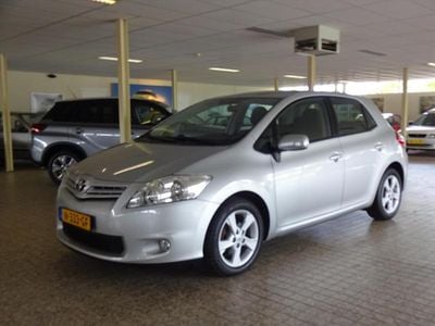 Occasion Toyota Auris 132 PK (97 kW) 2012 Grijs Hatchback