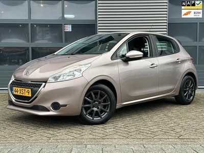 Grijs Occasion 2012 Peugeot 208 Active Hatchback | € 7.250 (Eerlijke prijs)