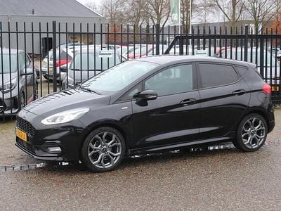 Zwart Occasion 2020 Ford Fiesta ST-Line Hatchback | € 12.450 (Goede deal)
