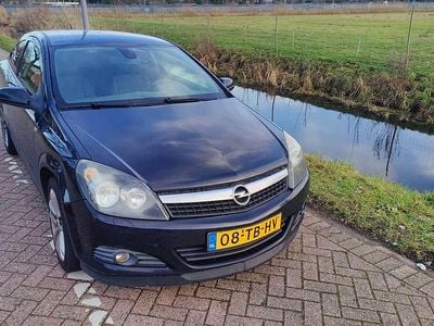 Occasion Opel Astra Cosmo 140 PK (102 kW) 2006 Zwart Coupé