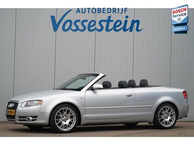 Grijs (metallic) Gebruikt 2006 Audi A4 Cabriolet S-Line Cabriolet | € 12.900 (Duur)