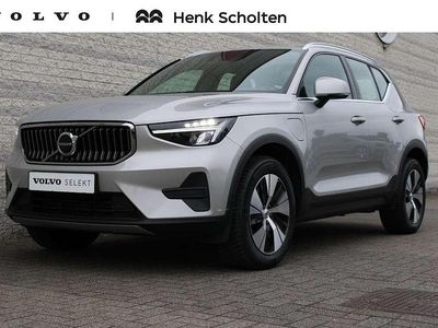 Grijs Gebruikt 2023 Volvo XC40 Core SUV | € 36.950 (Eerlijke prijs)