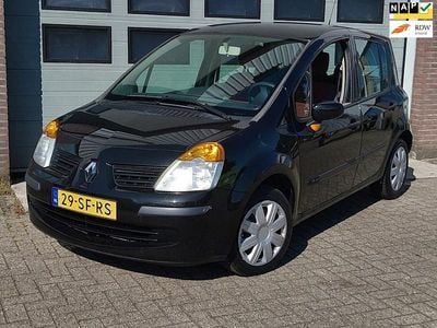 Zwart Gebruikt 2005 Renault Modus Dynamique MPV | € 1.495 (Eerlijke prijs)