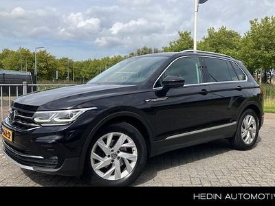 Zwart Gebruikt 2021 VW Tiguan Elegance SUV | € 29.995 (Goede deal)